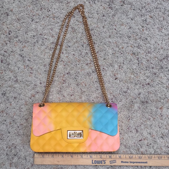 NWOT quilted jelly purse 👛. - Picture 2 of 8